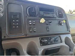 2014 FREIGHTLINER BUSINESS CLASS M2 106