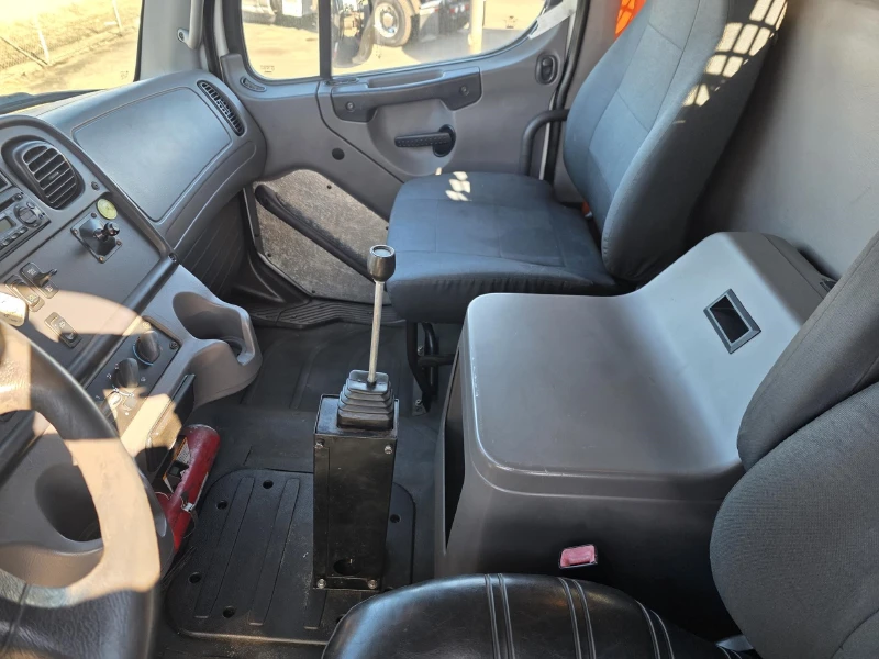 2014 FREIGHTLINER BUSINESS CLASS M2 106