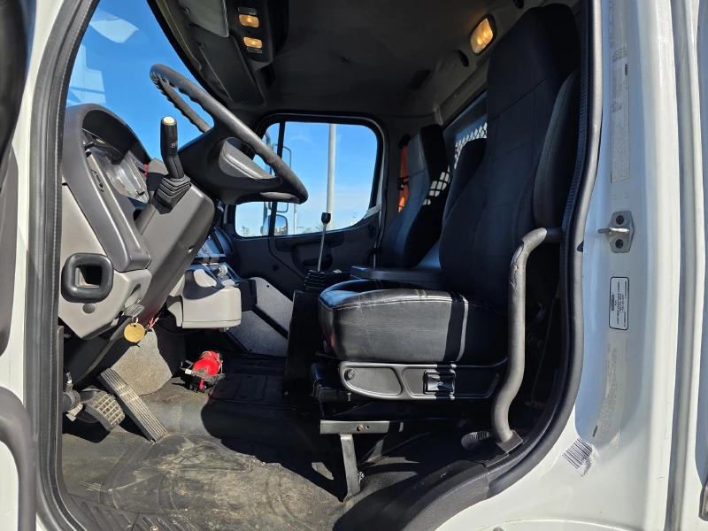 2014 FREIGHTLINER BUSINESS CLASS M2 106