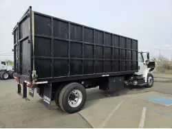 2014 FREIGHTLINER BUSINESS CLASS M2 106