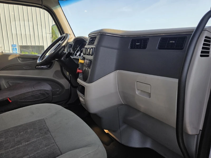 2019 PETERBILT 579