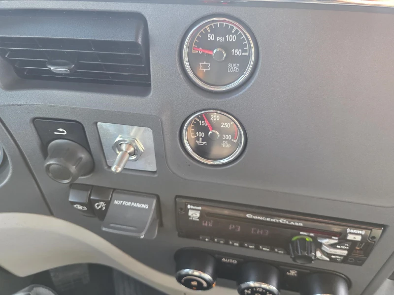 2019 PETERBILT 579