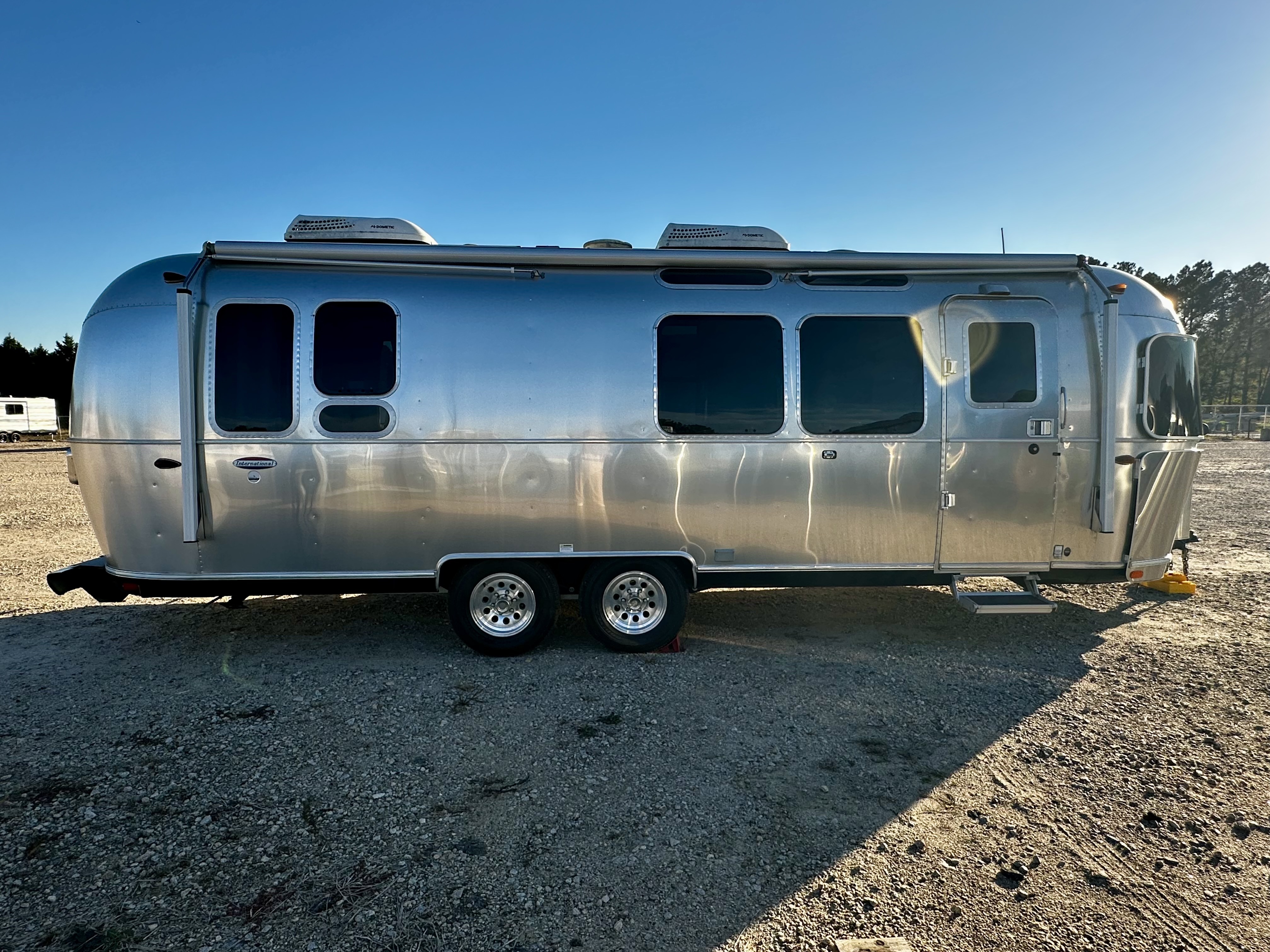 2019 Airstream INTERNATIONAL SERENITY 28RBQ in knightdale NC