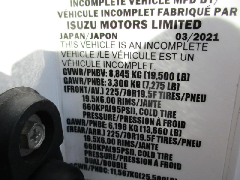 2022 ISUZU NRR