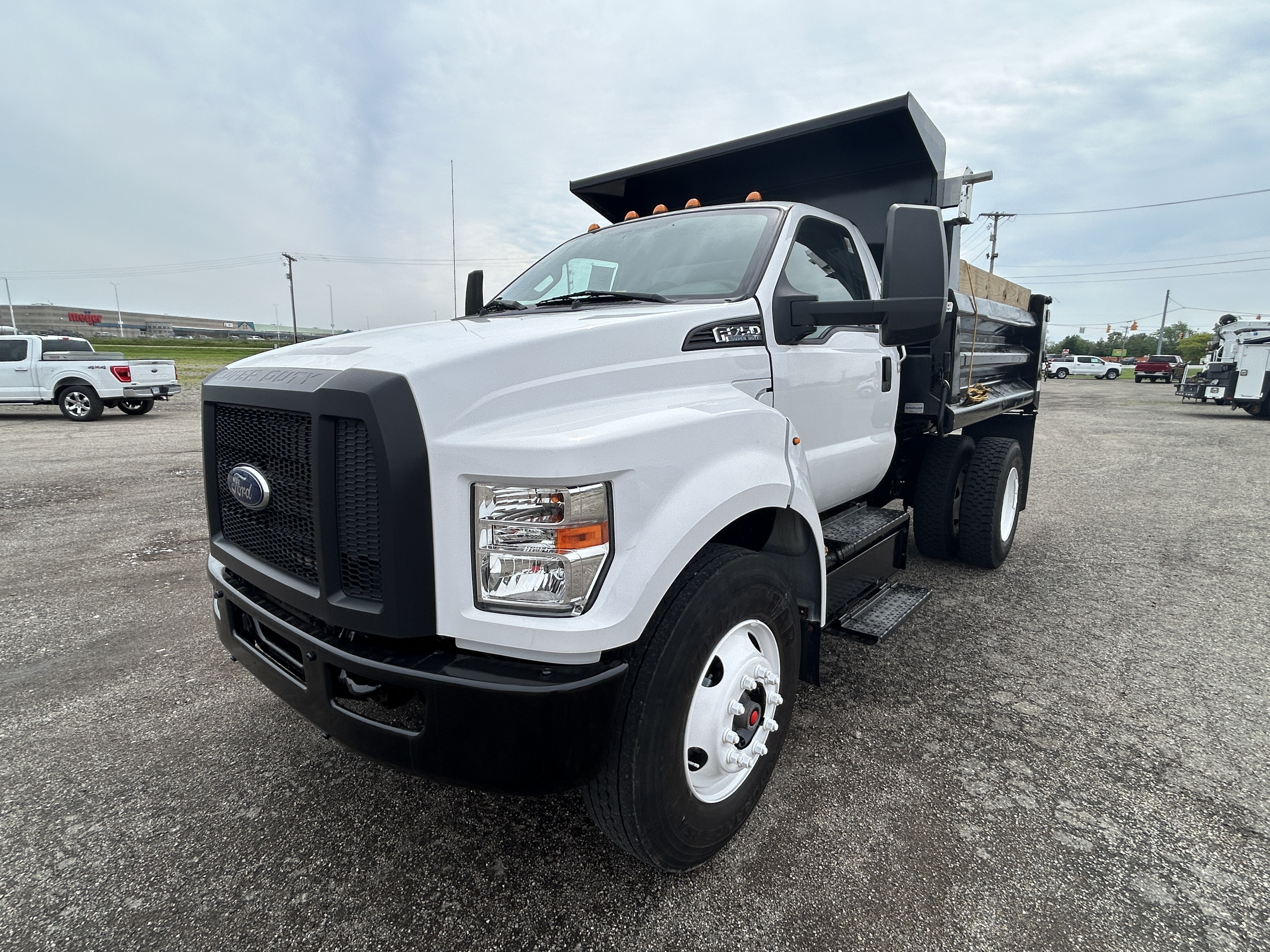 2019 FORD F750 SD GAS STRAIGHT FRAME in Lancaster, OH