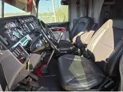 2022 PETERBILT 389