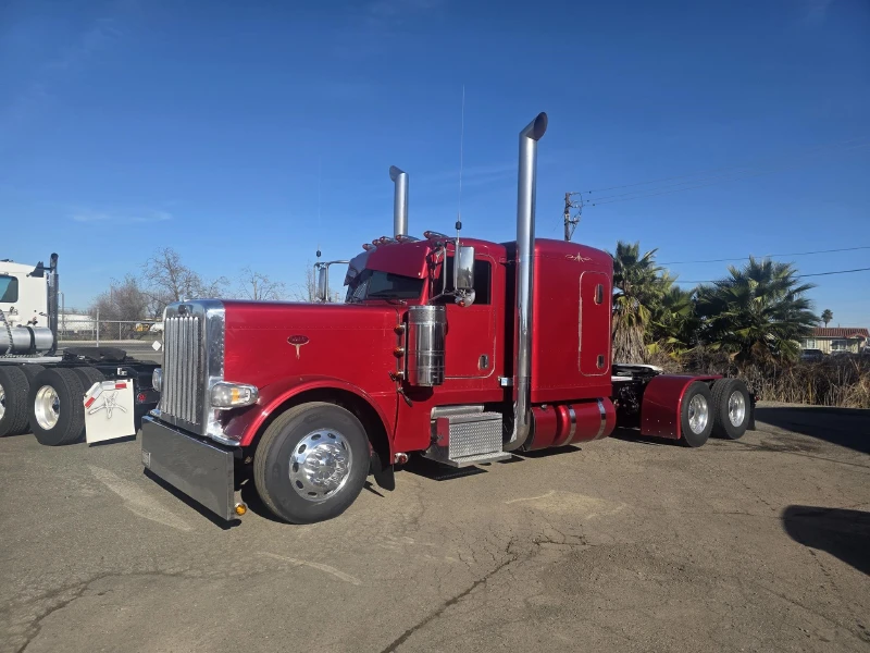2022 PETERBILT 389