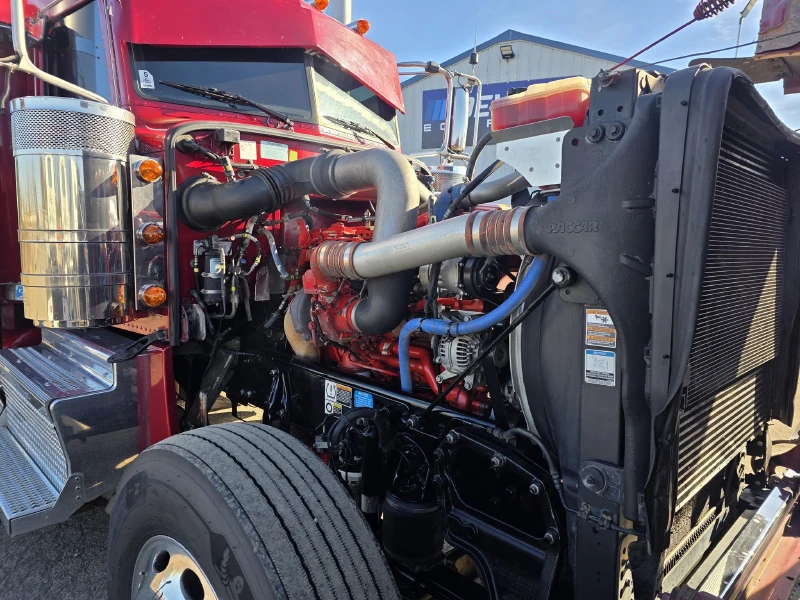 2022 PETERBILT 389