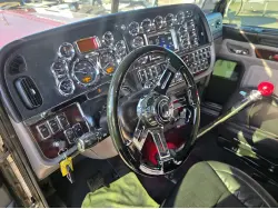 2022 PETERBILT 389