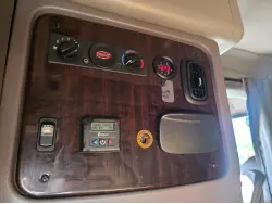 2022 PETERBILT 389