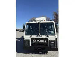2026 MACK LR64R