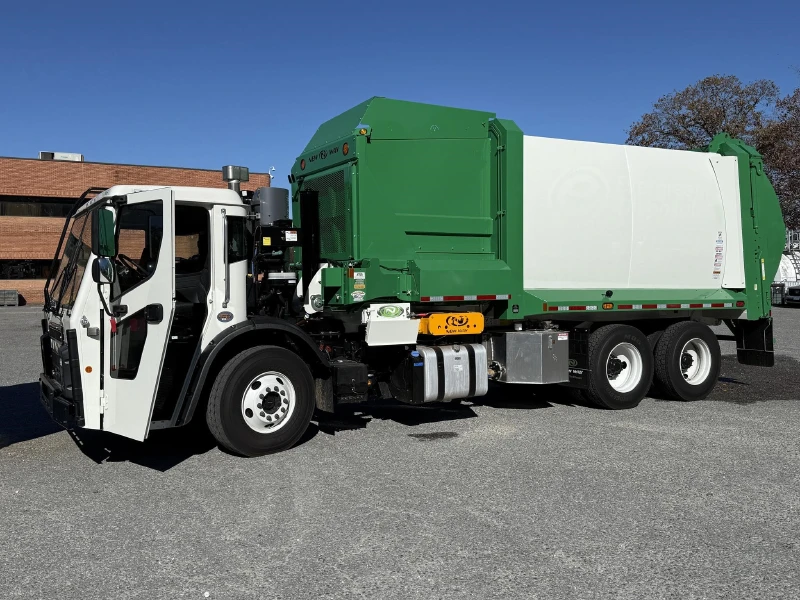 2026 MACK LR64R
