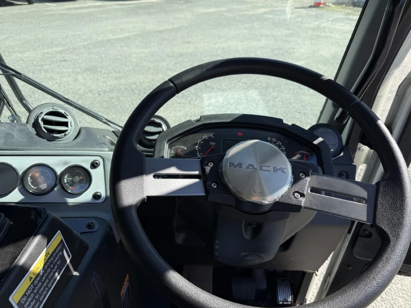 2026 MACK LR64R
