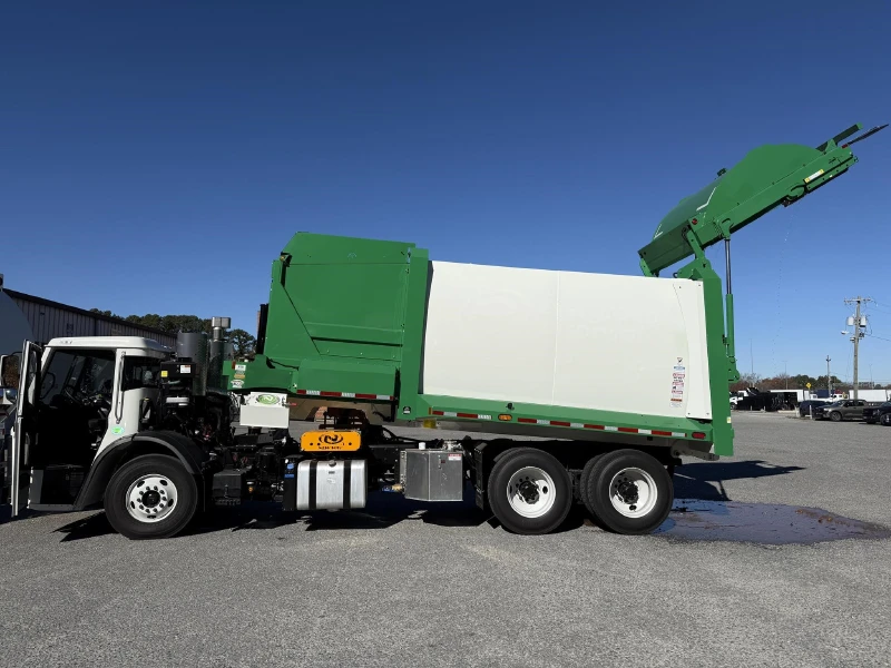 2026 MACK LR64R