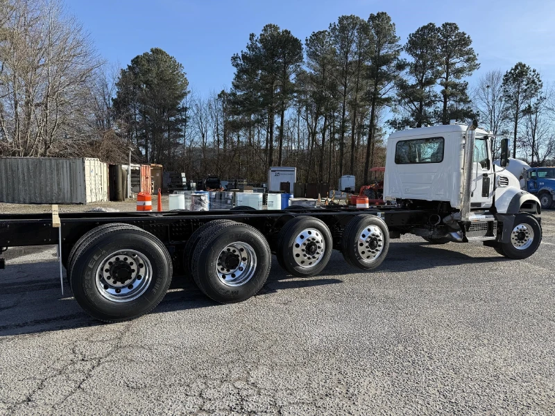 2027 MACK GRANITE 104FR