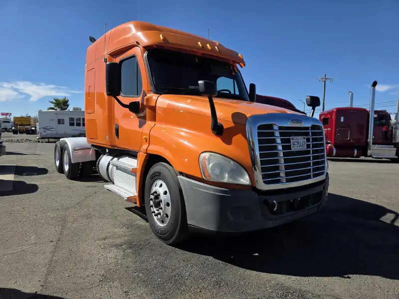 2013 FREIGHTLINER CASCADIA 125