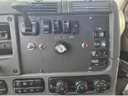 2013 FREIGHTLINER CASCADIA 113