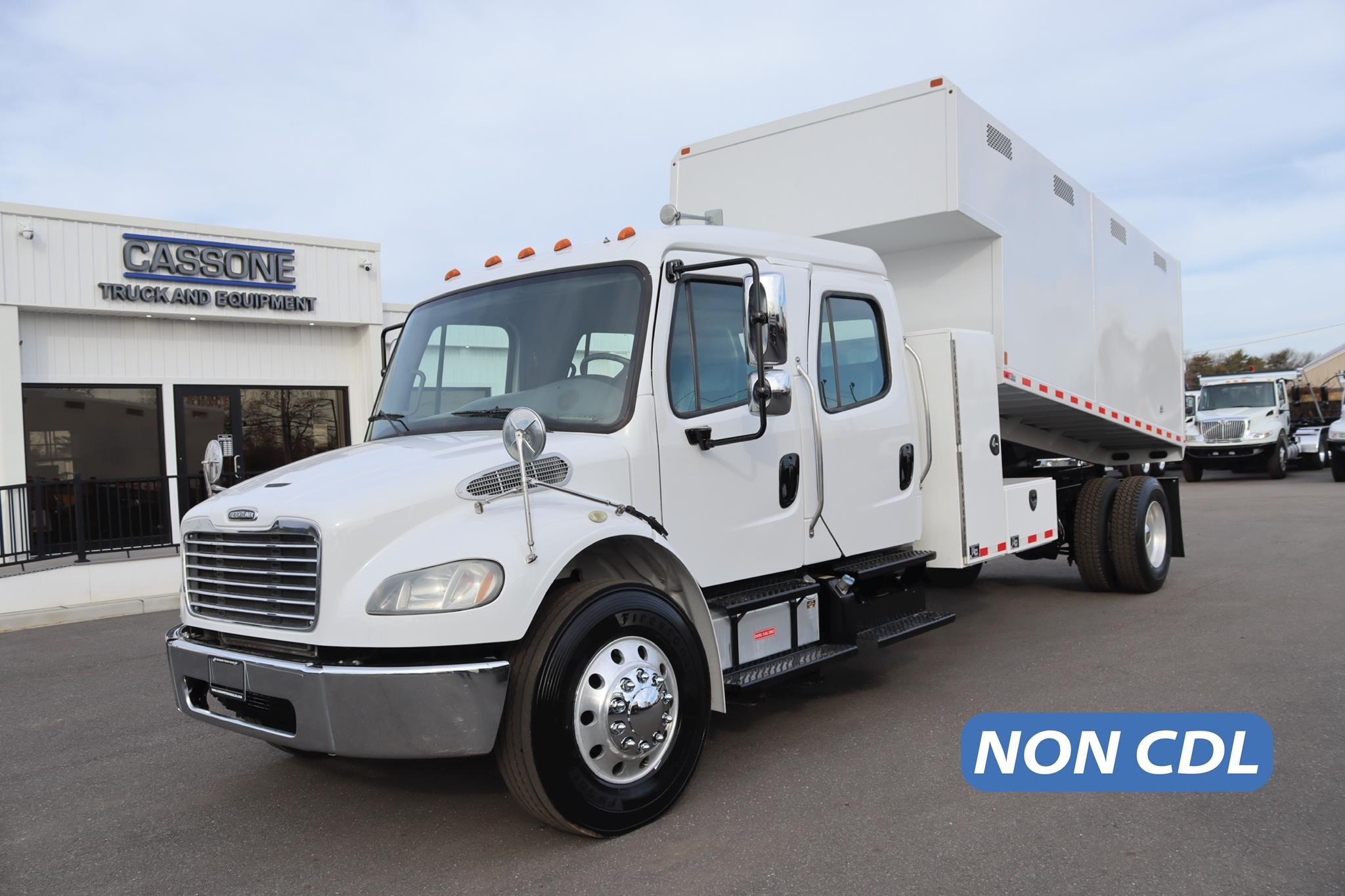 Butler,freightliner,kenworth,silver Eagle,thermoking Class 6
