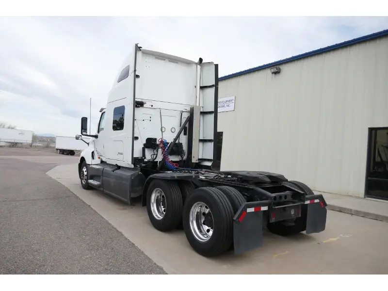 2019 INTERNATIONAL LT
