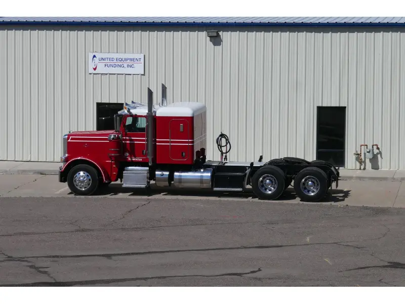 2021 PETERBILT 389