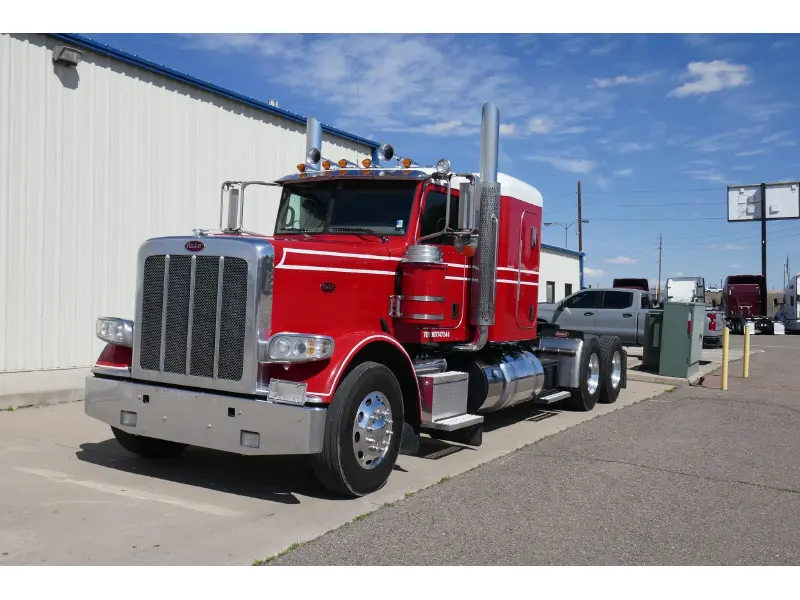 2021 PETERBILT 389