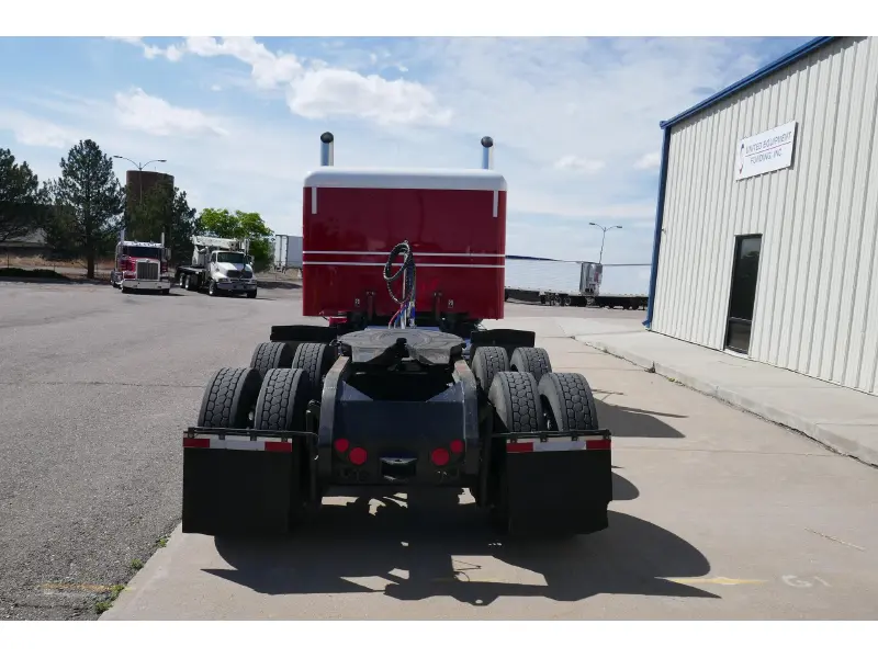 2021 PETERBILT 389
