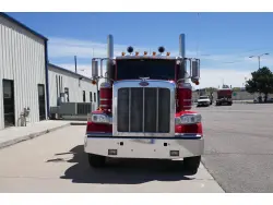 2020 PETERBILT 389