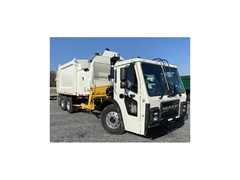 2026 MACK LR613