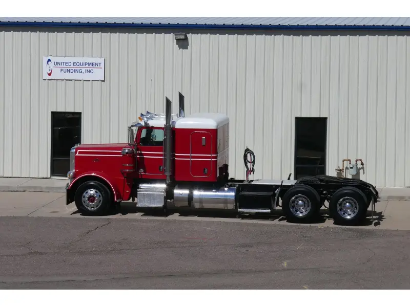2021 PETERBILT 389