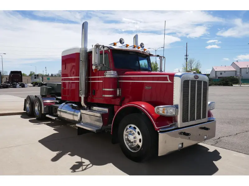 2020 PETERBILT 389