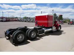 2020 PETERBILT 389