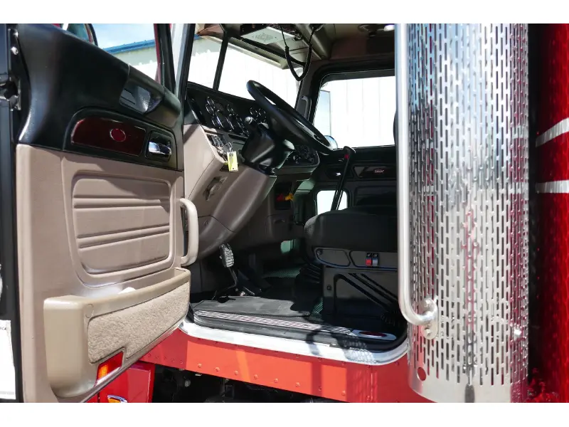 2020 PETERBILT 389