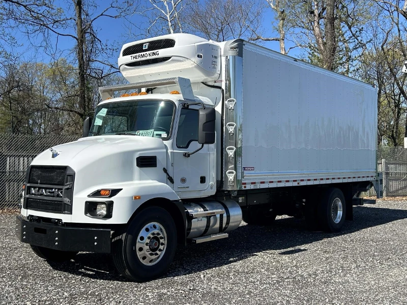 2026 MACK MD6