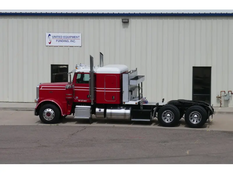 2020 PETERBILT 389