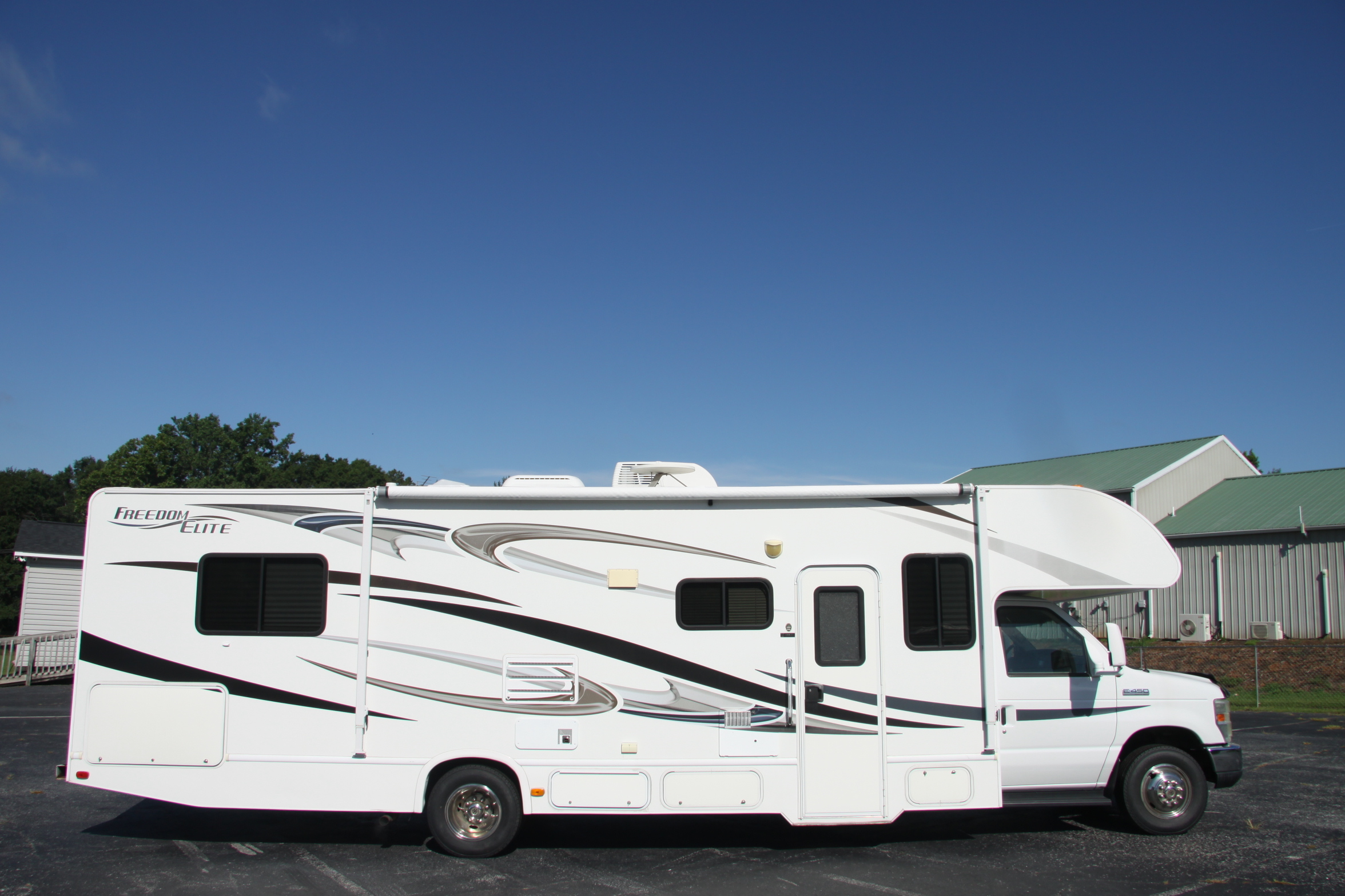 2013 Thor Motor Coach Freedom Elite in pendleton SC