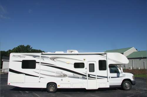 2013 Thor Motor Coach Freedom Elite in pendleton SC