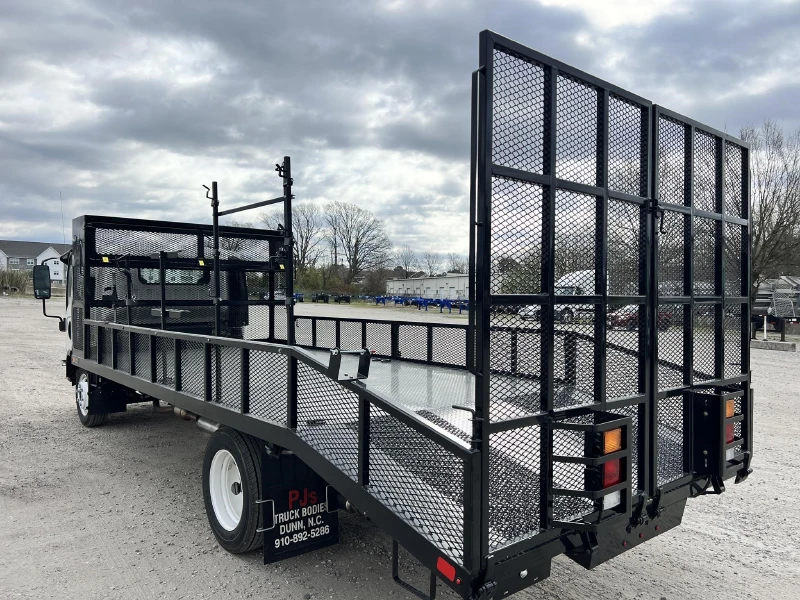 2026 ISUZU NPR HD