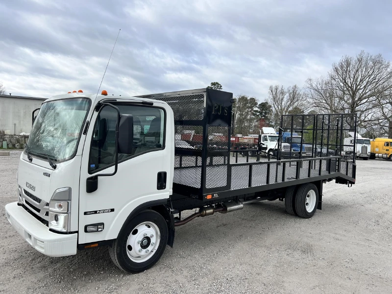 2026 ISUZU NPR HD