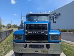 2022 MACK PINNACLE