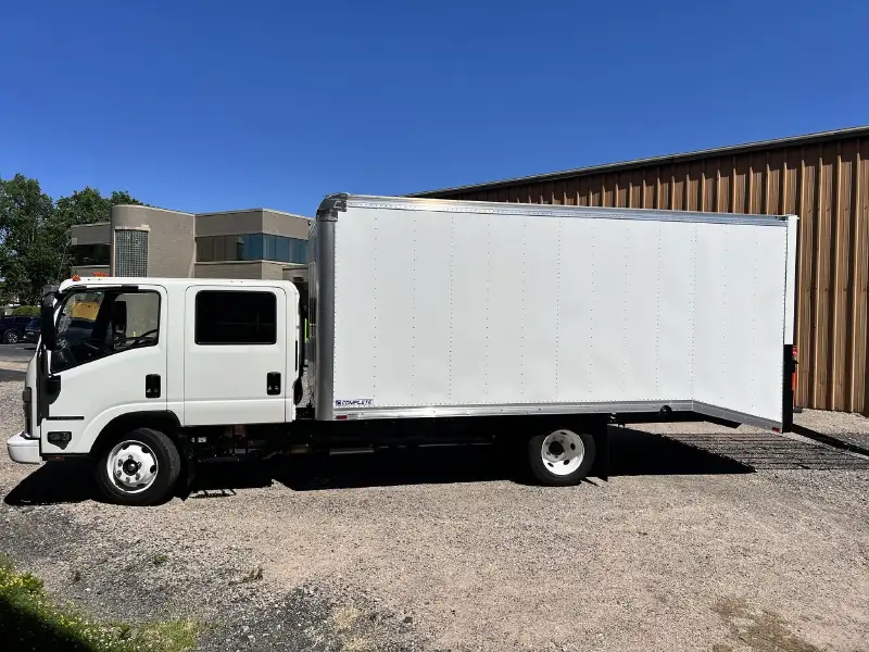 2027 ISUZU NPR HD
