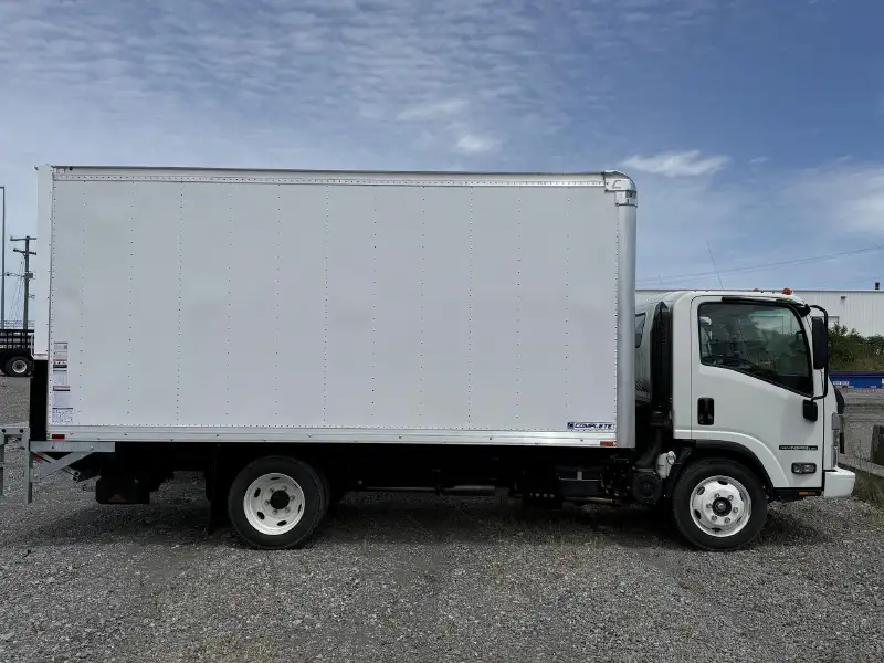 2026 ISUZU NPR HD