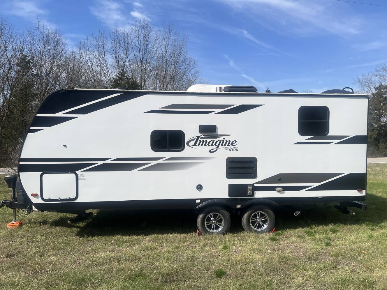 A photo of this 2021 Grand Design IMAGINE XLS 21BHE