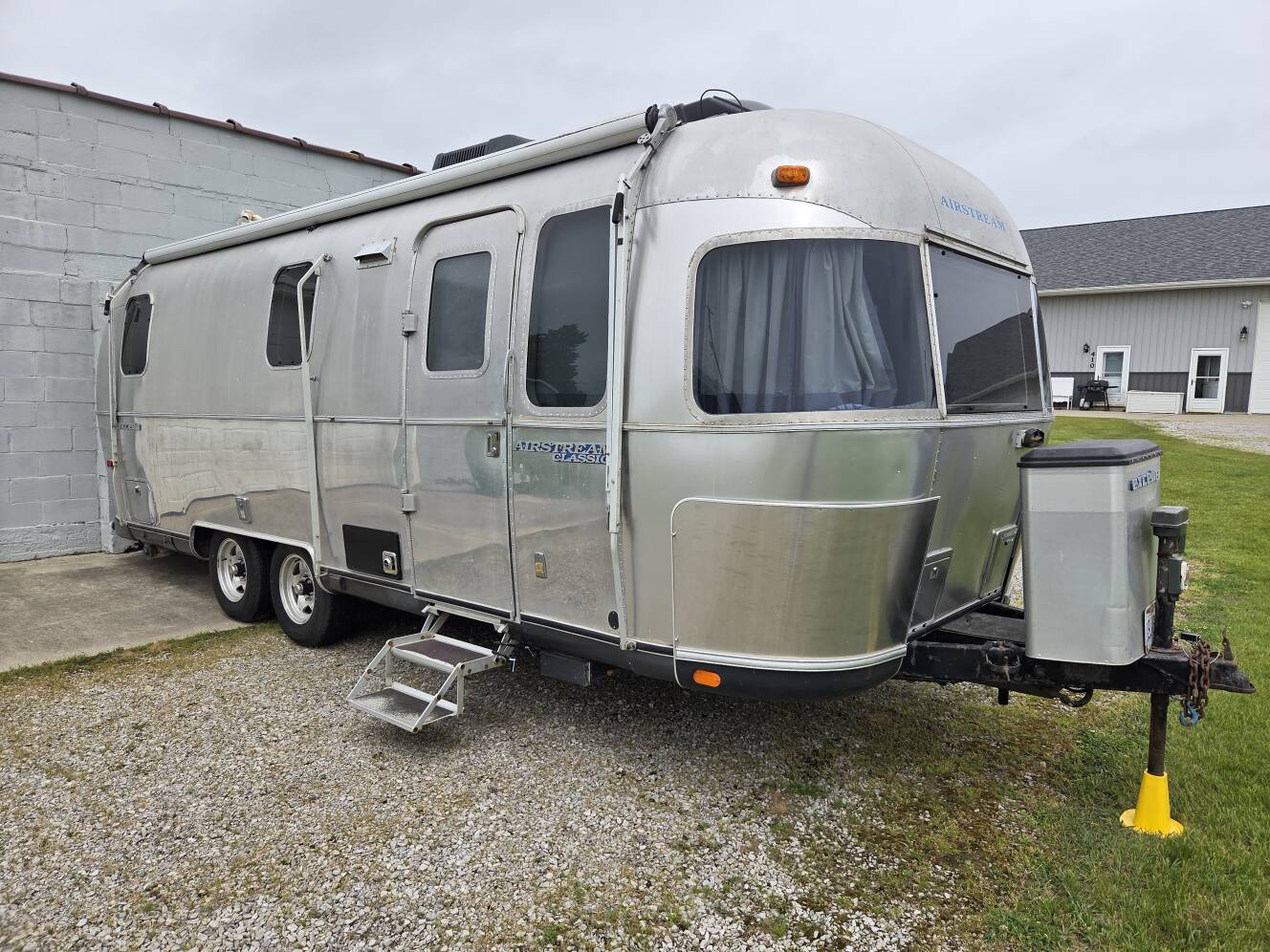 A photo of this 1994 Airstream EXCELLA 25