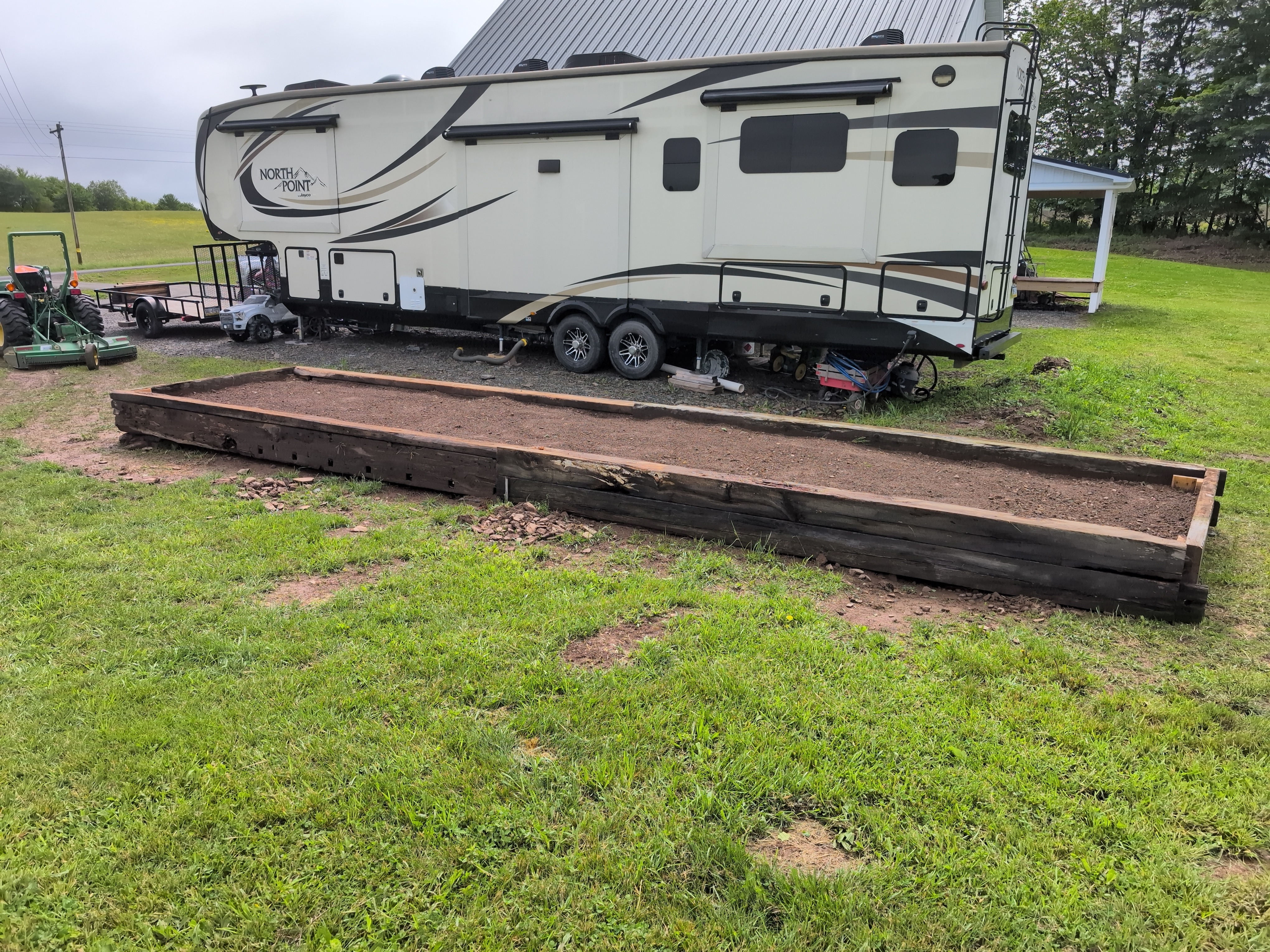 2017 Jayco NORTH POINT 387RDFS in roaring branch PA