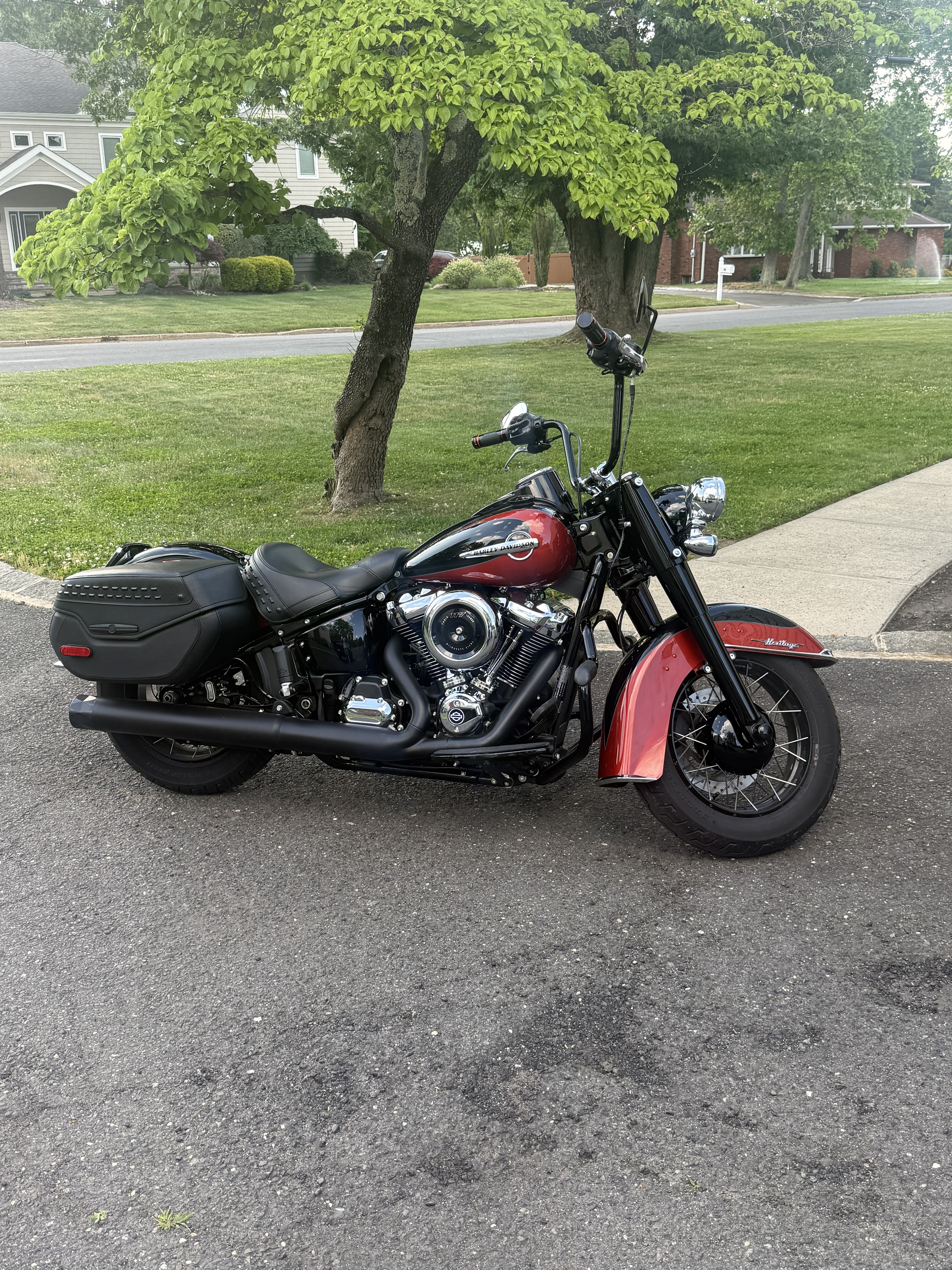 2025 Harley-Davidson HERITAGE SOFTAIL CLASSIC Cruiser motorcycle