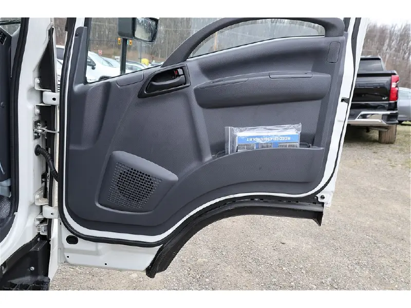 2025 CHEVROLET 5500 XG LCF Gas