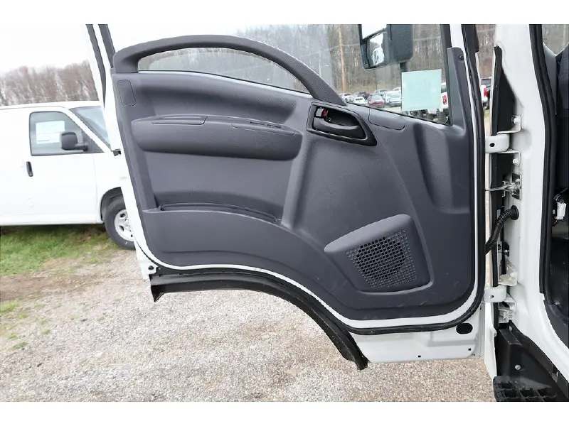 2025 CHEVROLET 5500 XG LCF Gas
