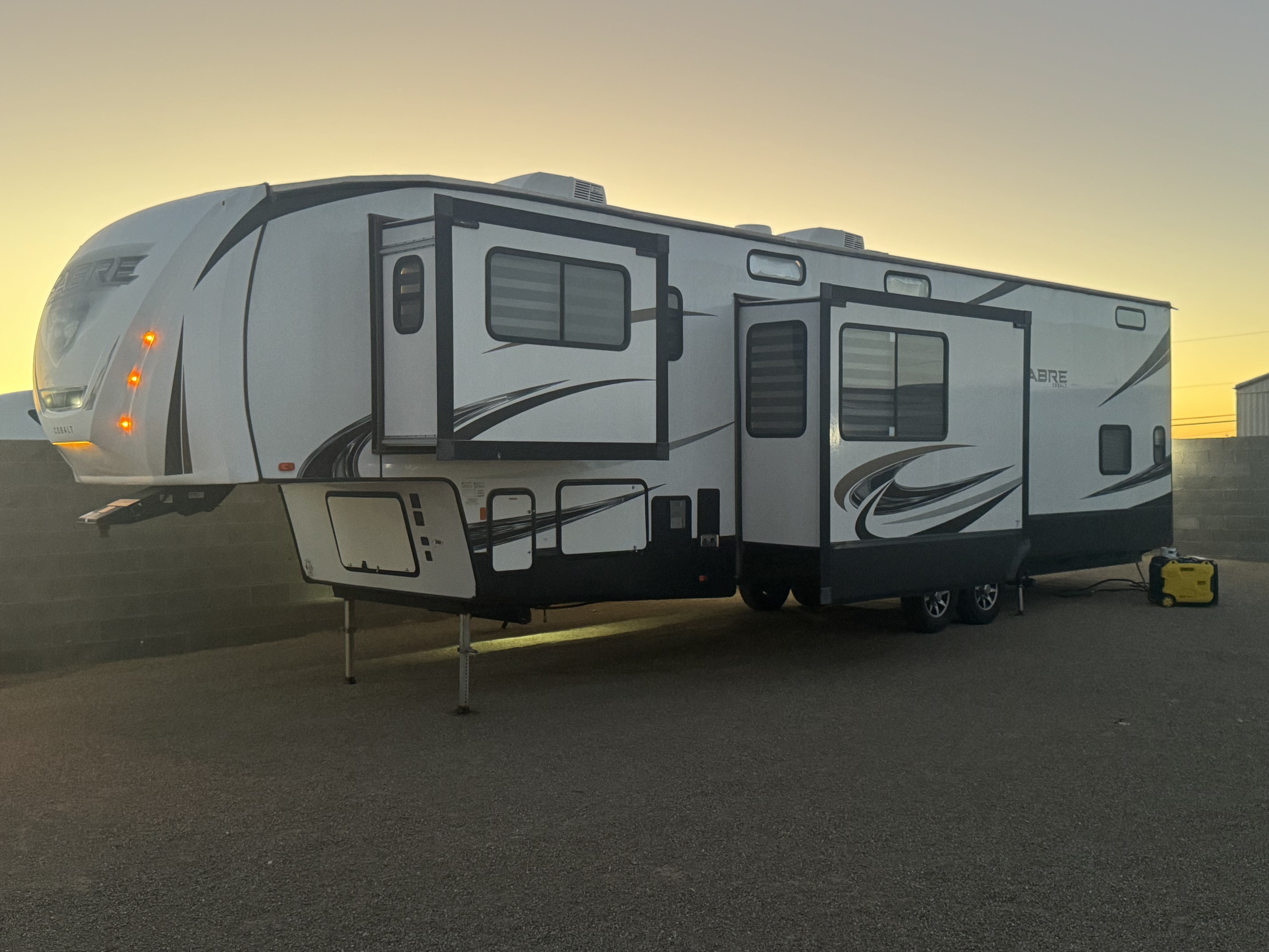 2021 Forest River SABRE 377FLL RV