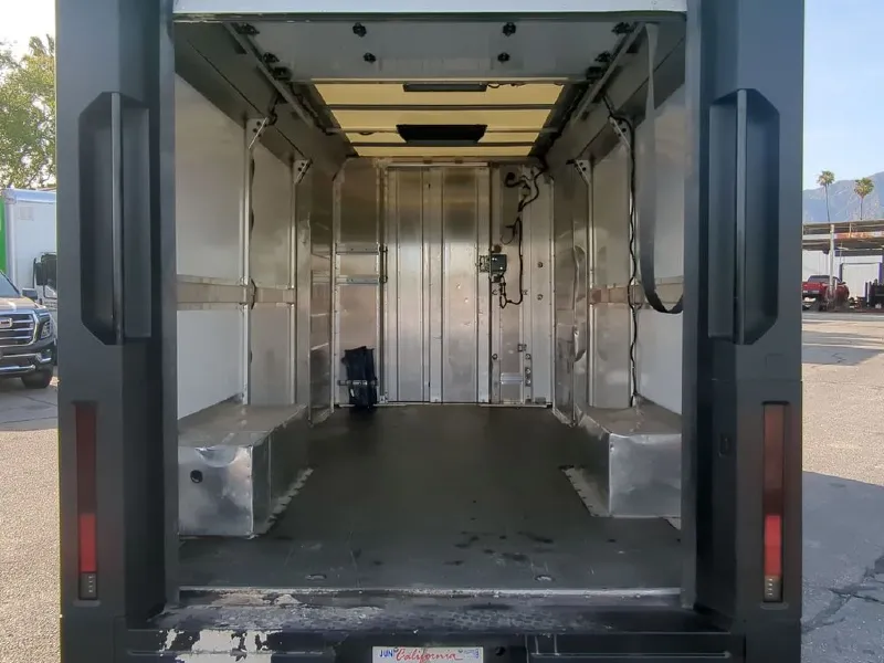 2023 BRIGHTDROP ZEVO 600
