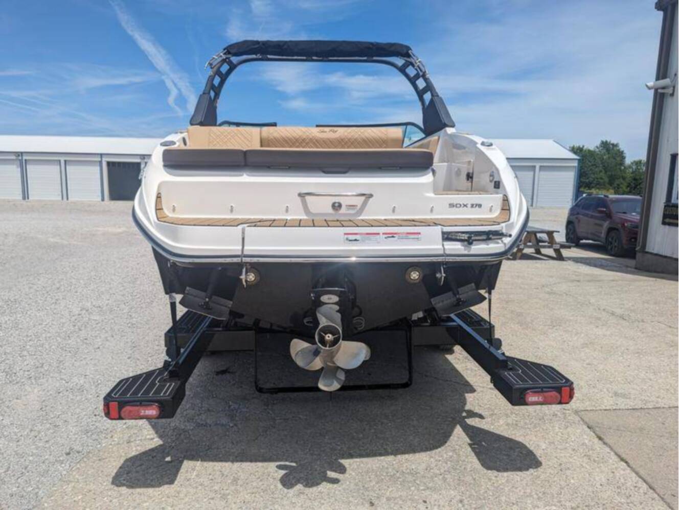 A photo of this 2024 Sea Ray SDX 270